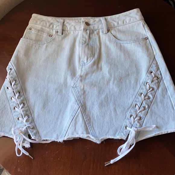 Eggie Minni NEW White DENIM Jeans Skirt Size S - Picture 5 of 12